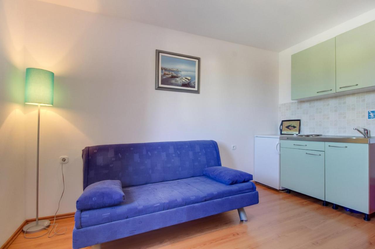 Apartments Rosa Mali Lošinj Exteriör bild