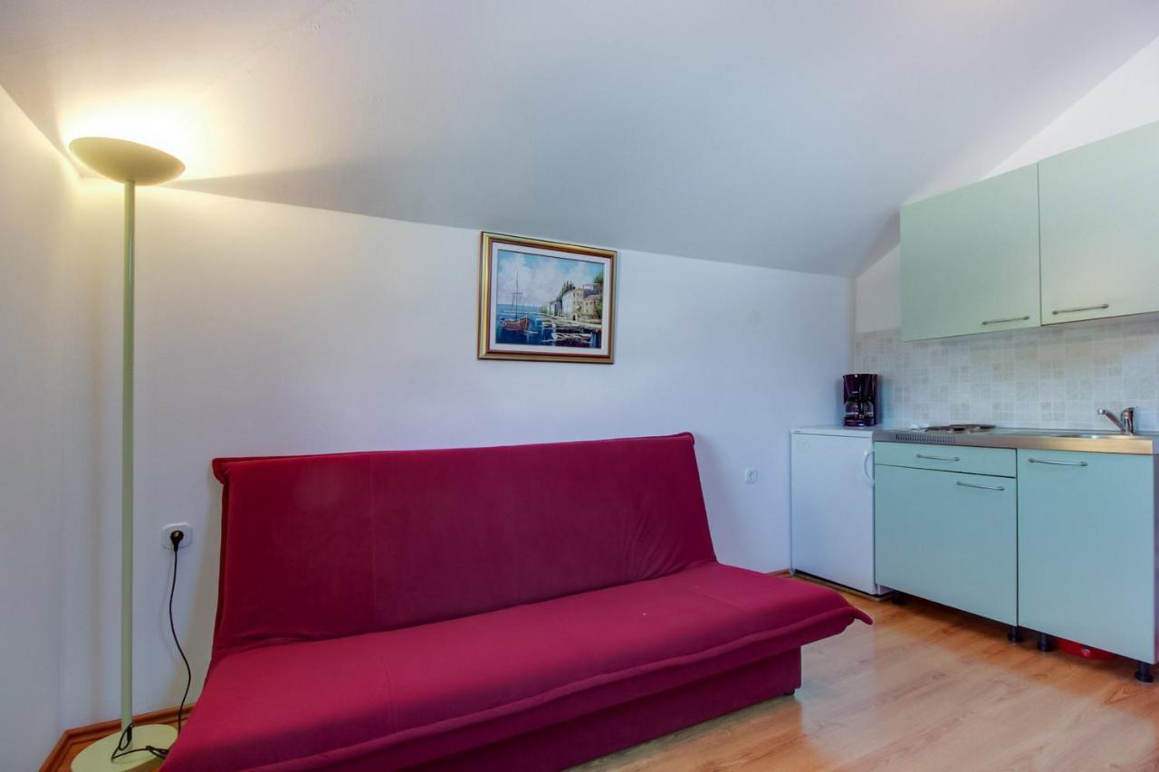 Apartments Rosa Mali Lošinj Exteriör bild