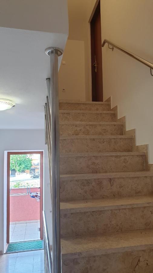 Apartments Rosa Mali Lošinj Exteriör bild