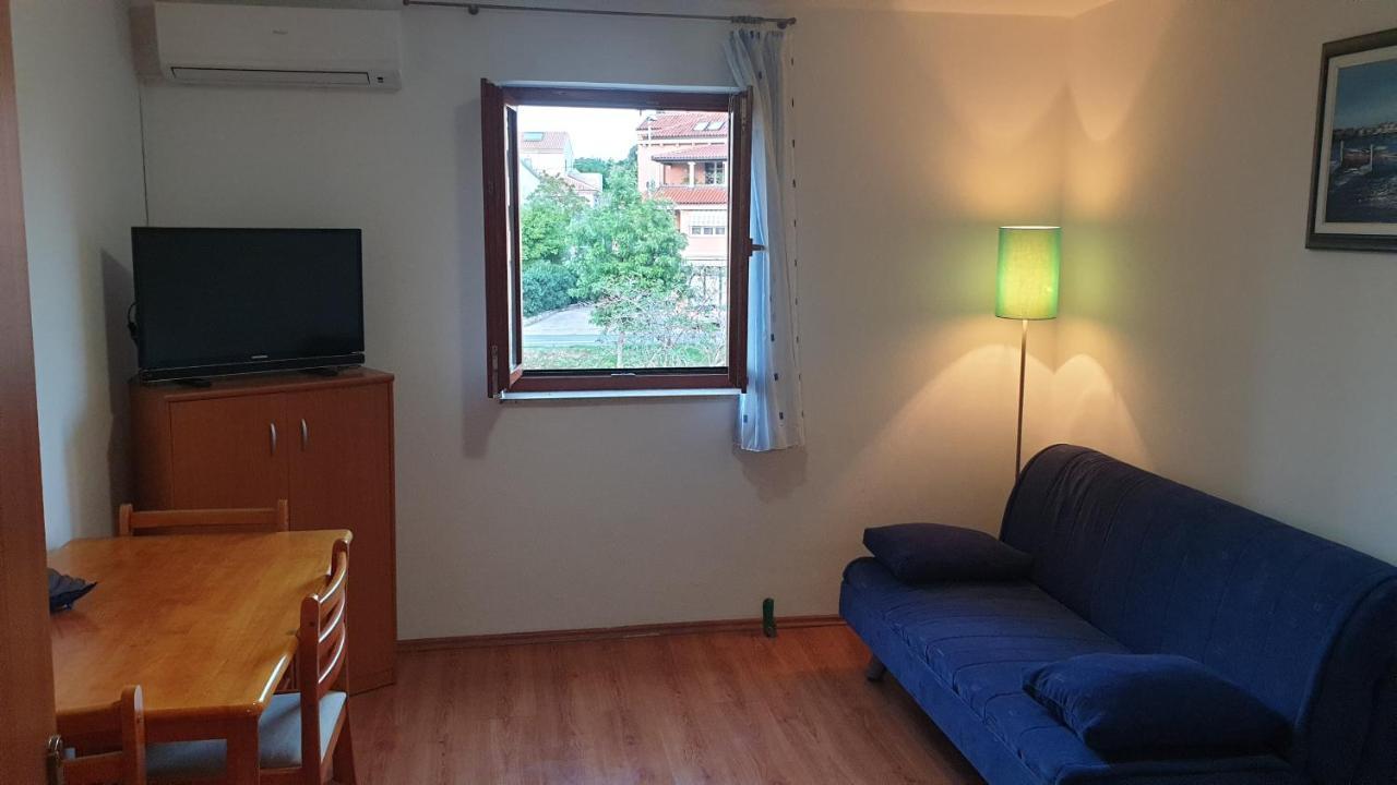 Apartments Rosa Mali Lošinj Exteriör bild