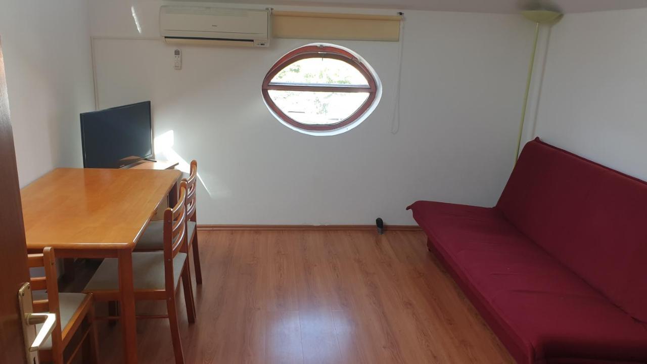 Apartments Rosa Mali Lošinj Exteriör bild